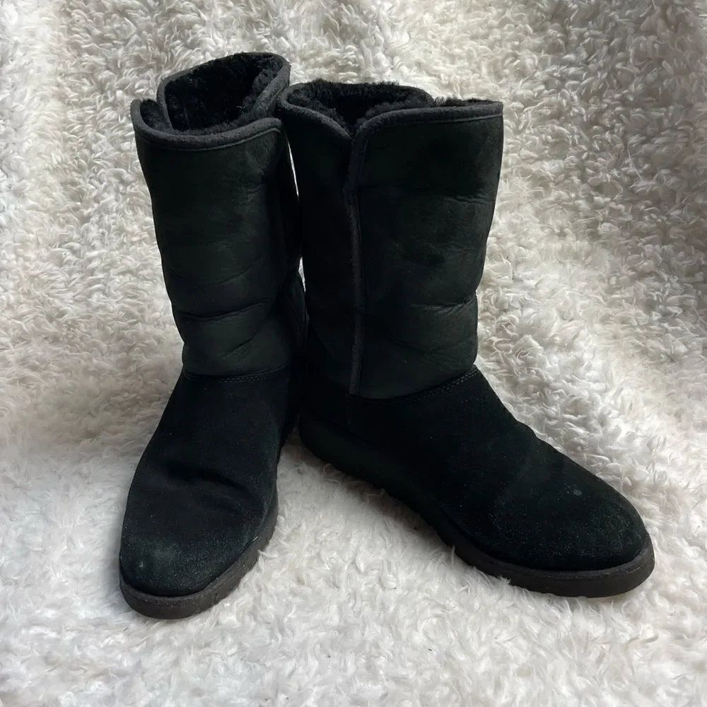 UGG Amie leather black suede sheepskin Wedge Wool Shearling lining SZ9